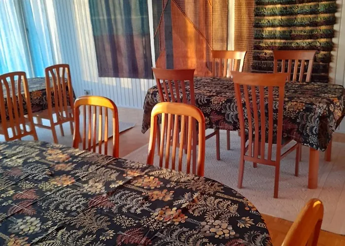 Aholanranta - A Native Place In The Scenery Of The Kymijoki River Villa *