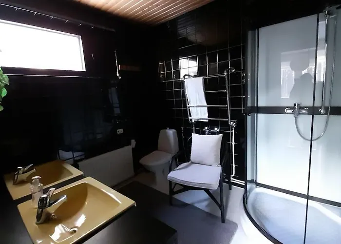 Aholanranta - A Native Place In The Scenery Of The Kymijoki River Villa