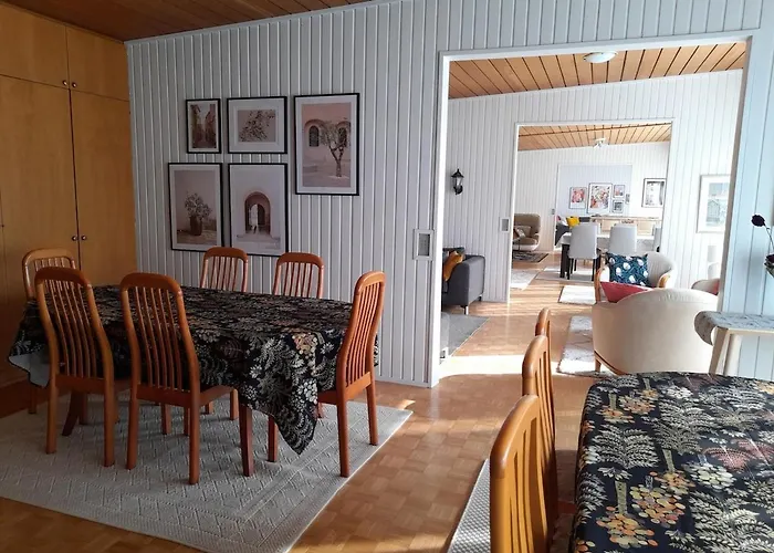 Aholanranta - A Native Place In The Scenery Of The Kymijoki River Villa *